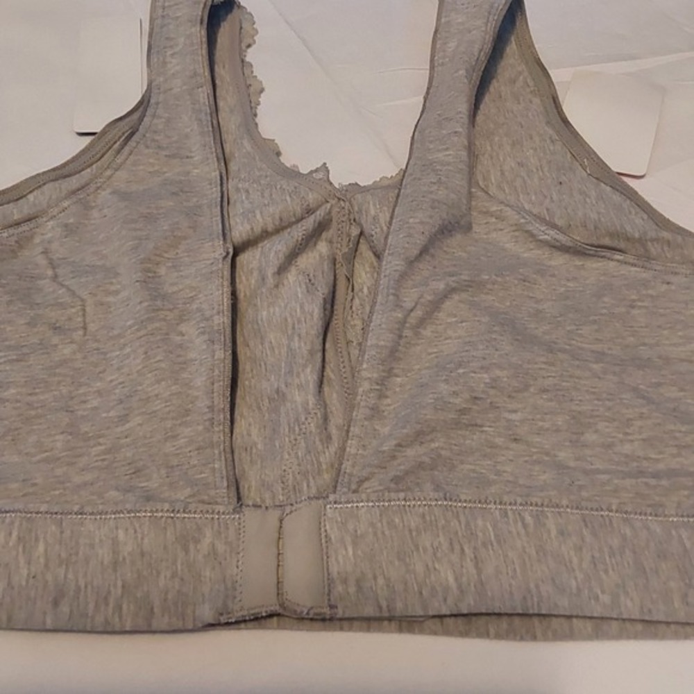 NWT-Fruit Of The Loom Women's 4XL Grey‎ Wirefree Back Smoothing Bralette - Picture 8 of 10